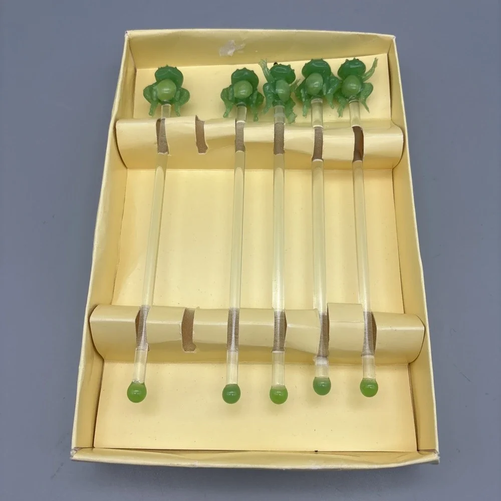 Boston Warehouse Glass Swizzle Stir Barware Sticks Set of Five Frogs‎ No Lid